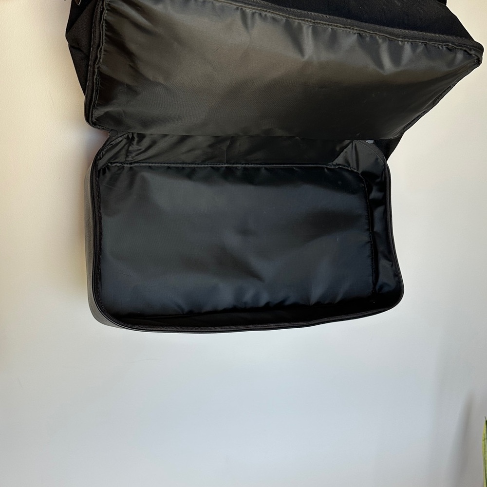 Beis Weekender Bag Barely Used - Picture 3 of 6
